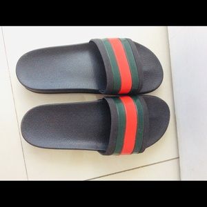 GUCCI Rubber Slide Sandals size 44 (10.5 US)
